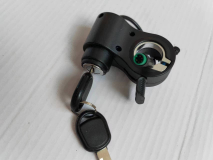 G2 Pro ignition lock/accelerator